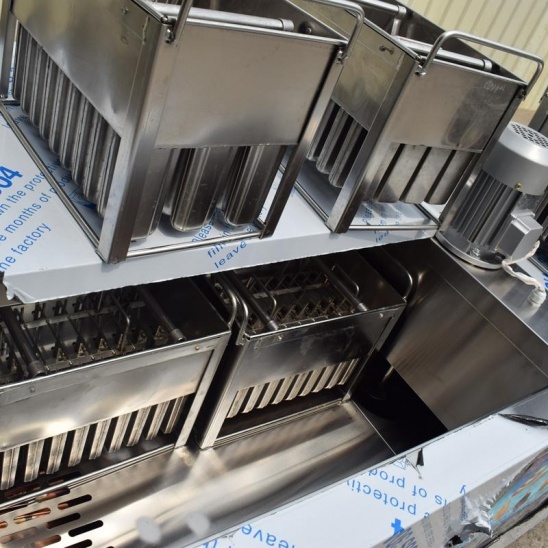 Usine en chine directement Améliorée 8 moule sucette glacée machine à crème glacée 